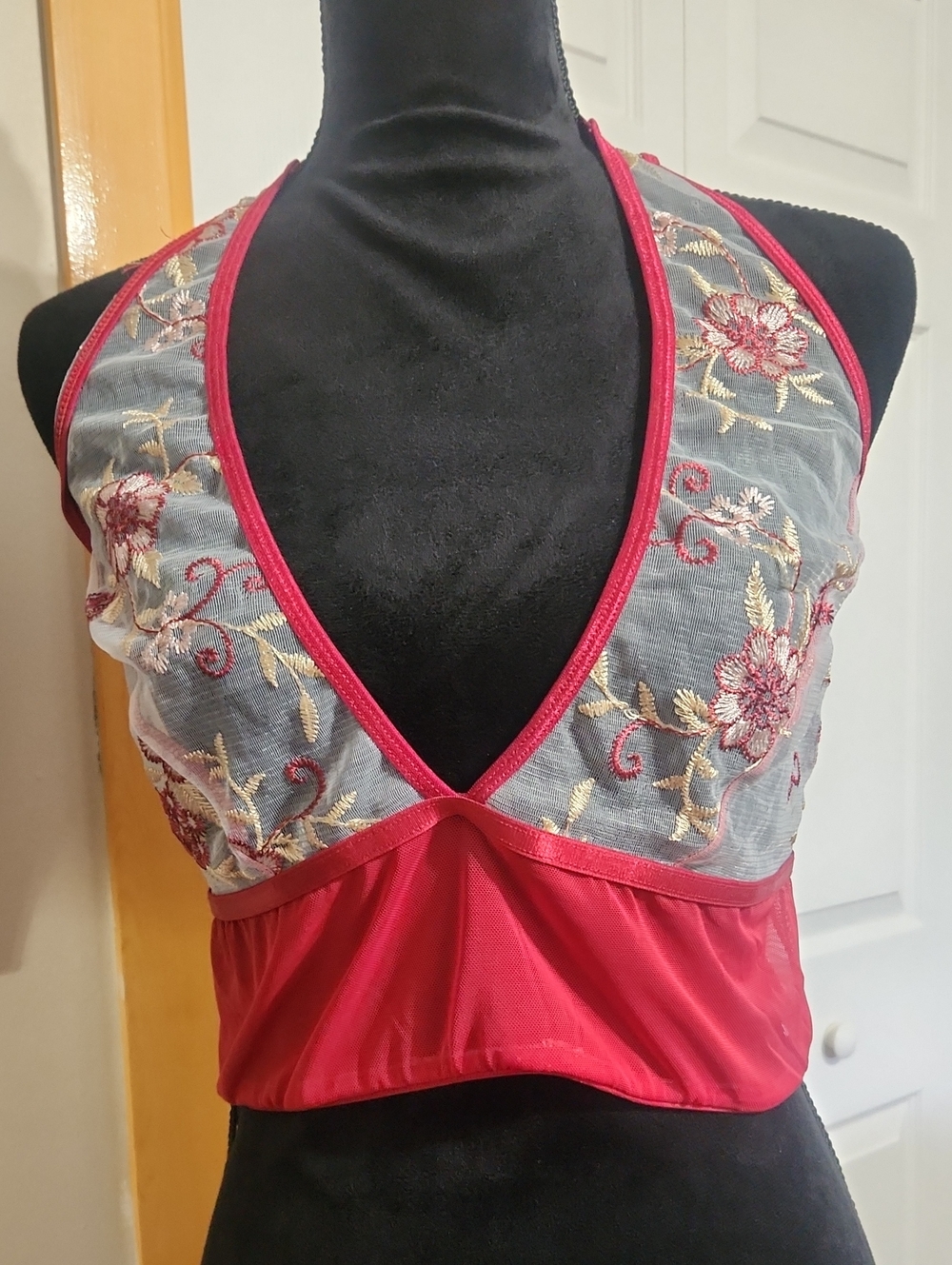 Sexy Floral Mesh Embroidered Red Halter Crop Top